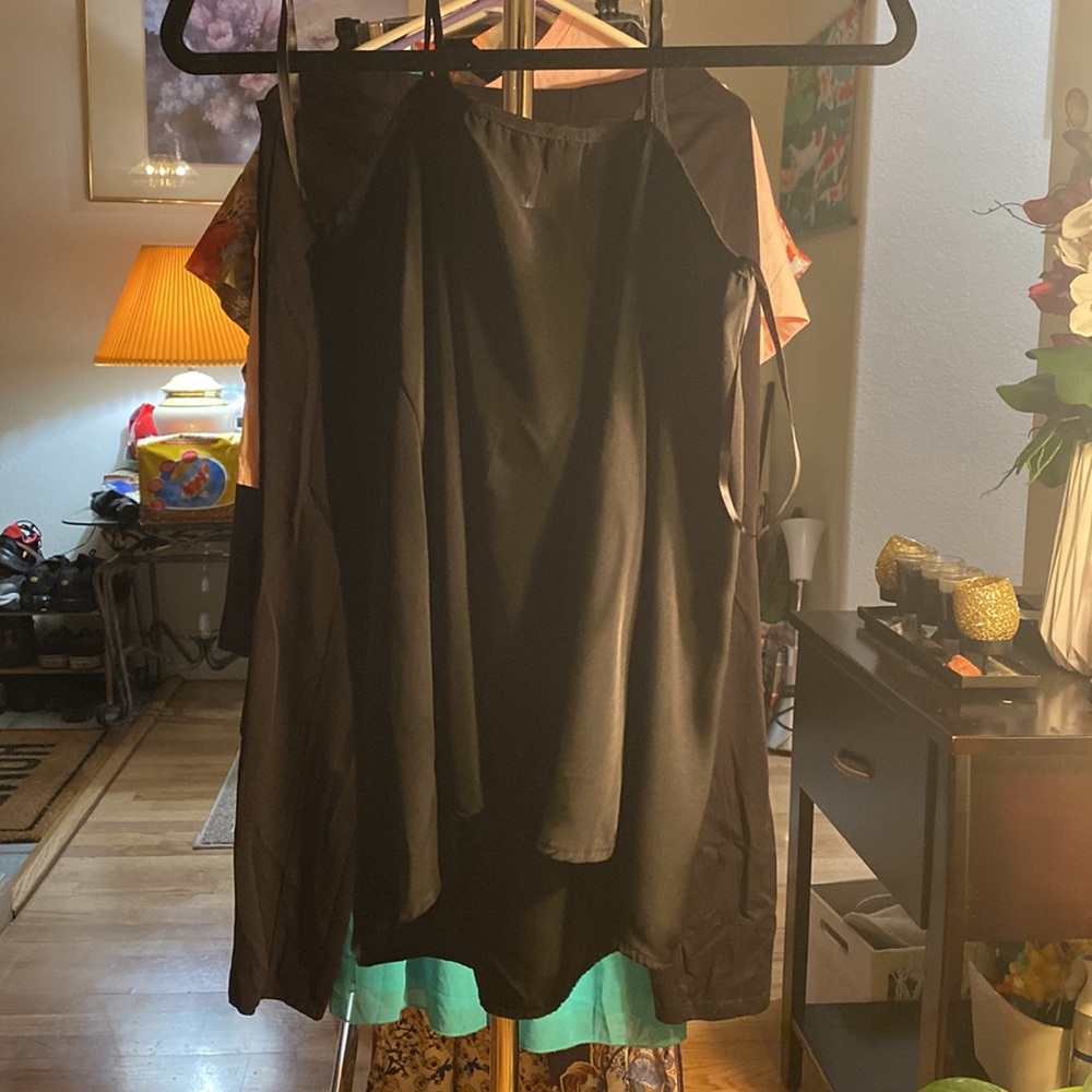 String Black Polyester Top - Picture 2 of 6